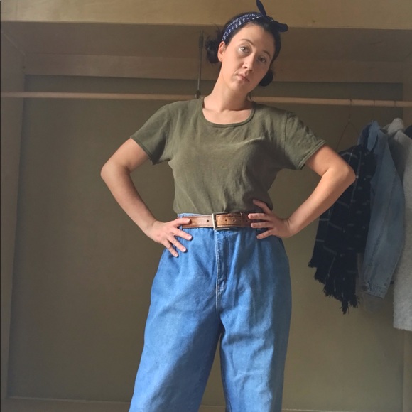 High Waisted Jeans - Picture 3 of 3